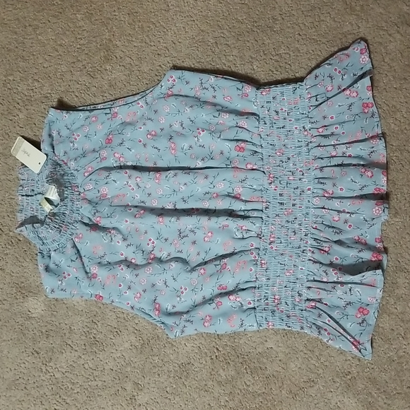 Japna Tops - 🛍Gorgeous JAPNA Sleeveless Ruffle Flower Blouse-L